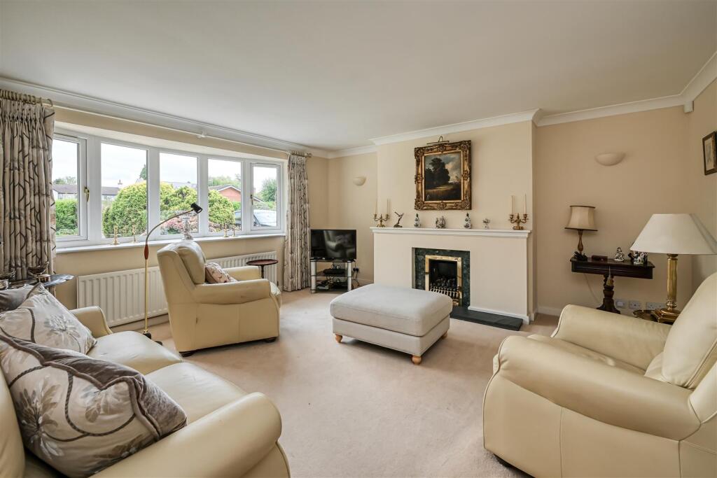 House in Wolverhampton, West Midlands - View 5