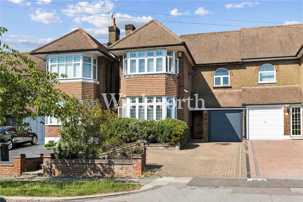 Morton Way, London, N14 photo 2