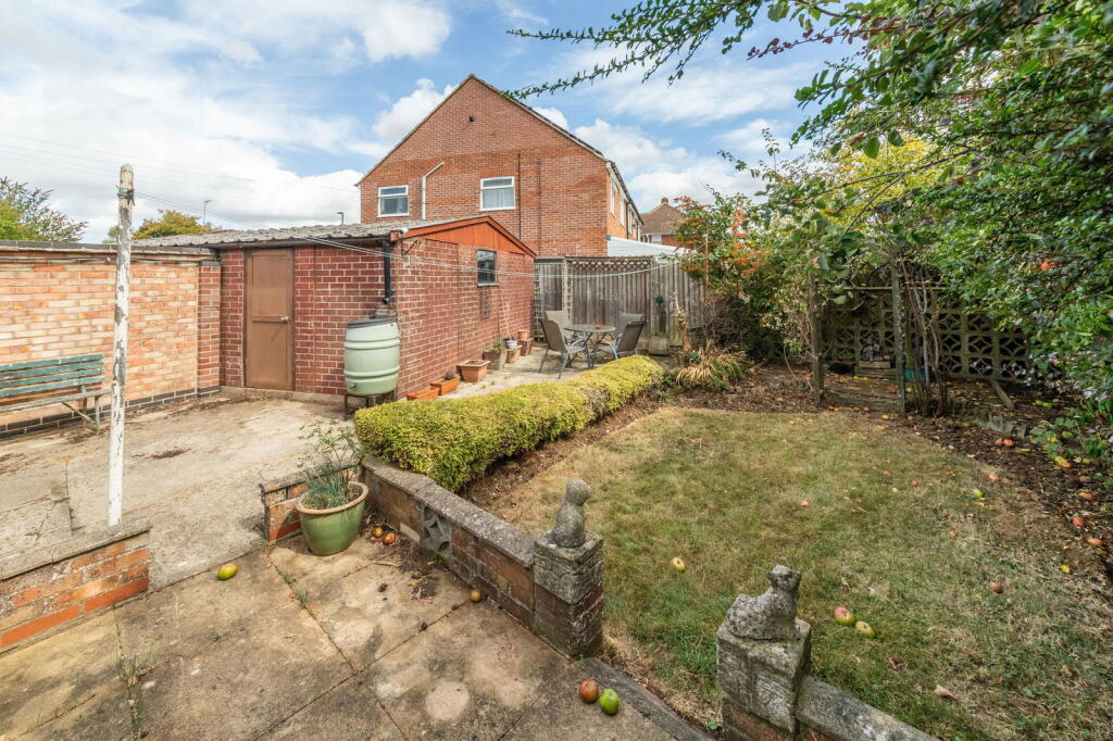 St Annes Road, Banbury photo 3