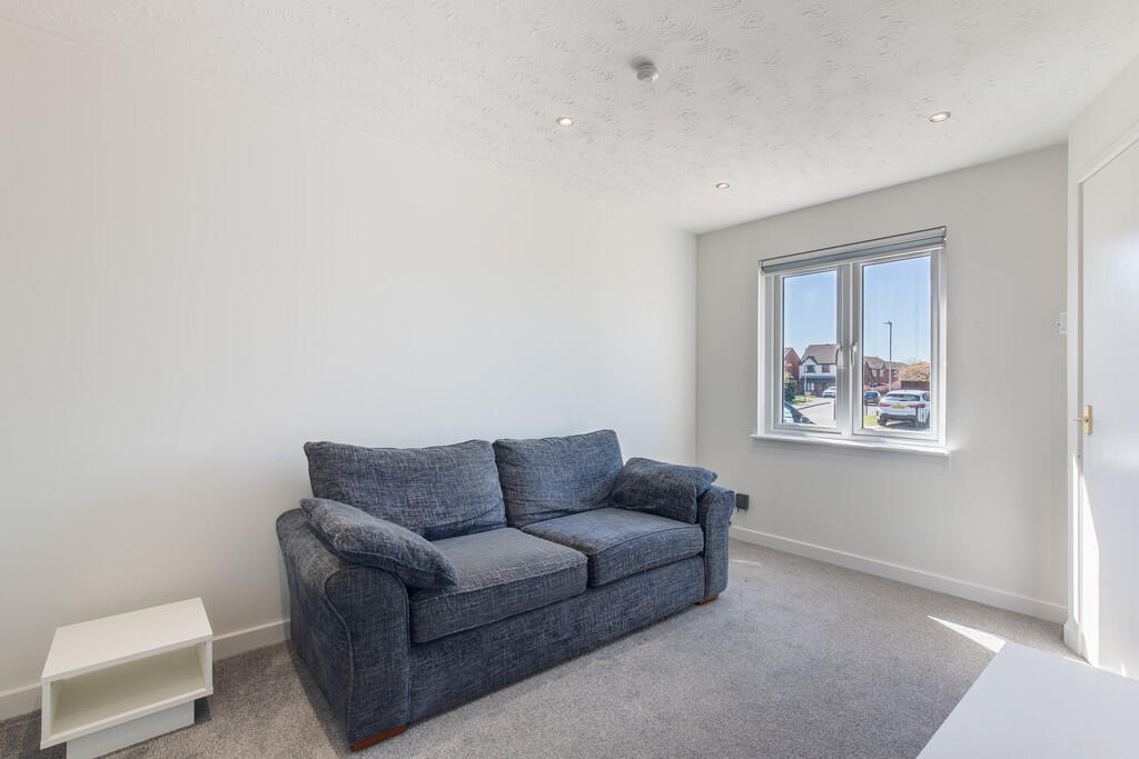 House in Aberdeen, Ashwood, Bridge of Don - View 2