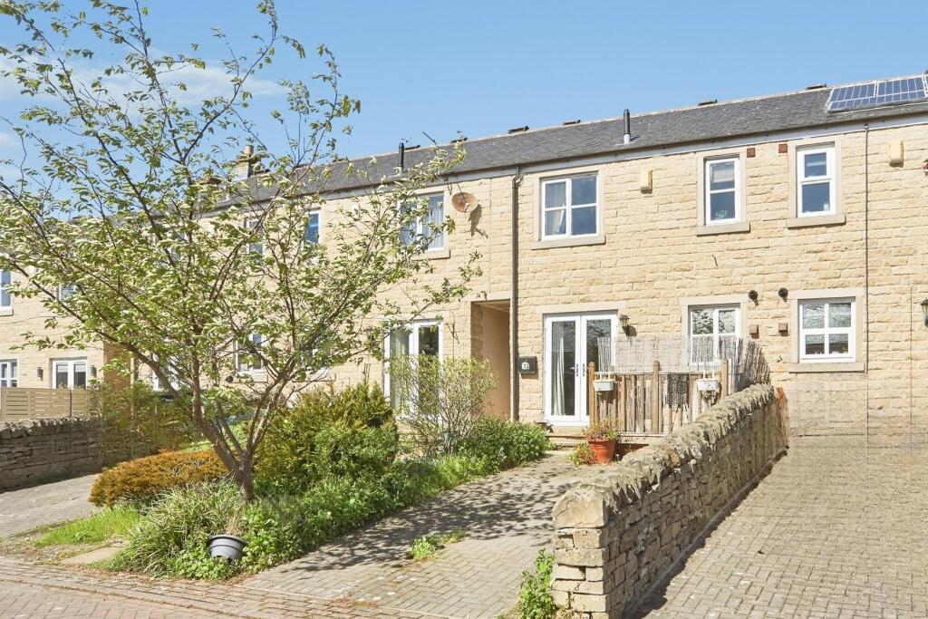 Main image of property: Town Gate Close, Guiseley, Leeds