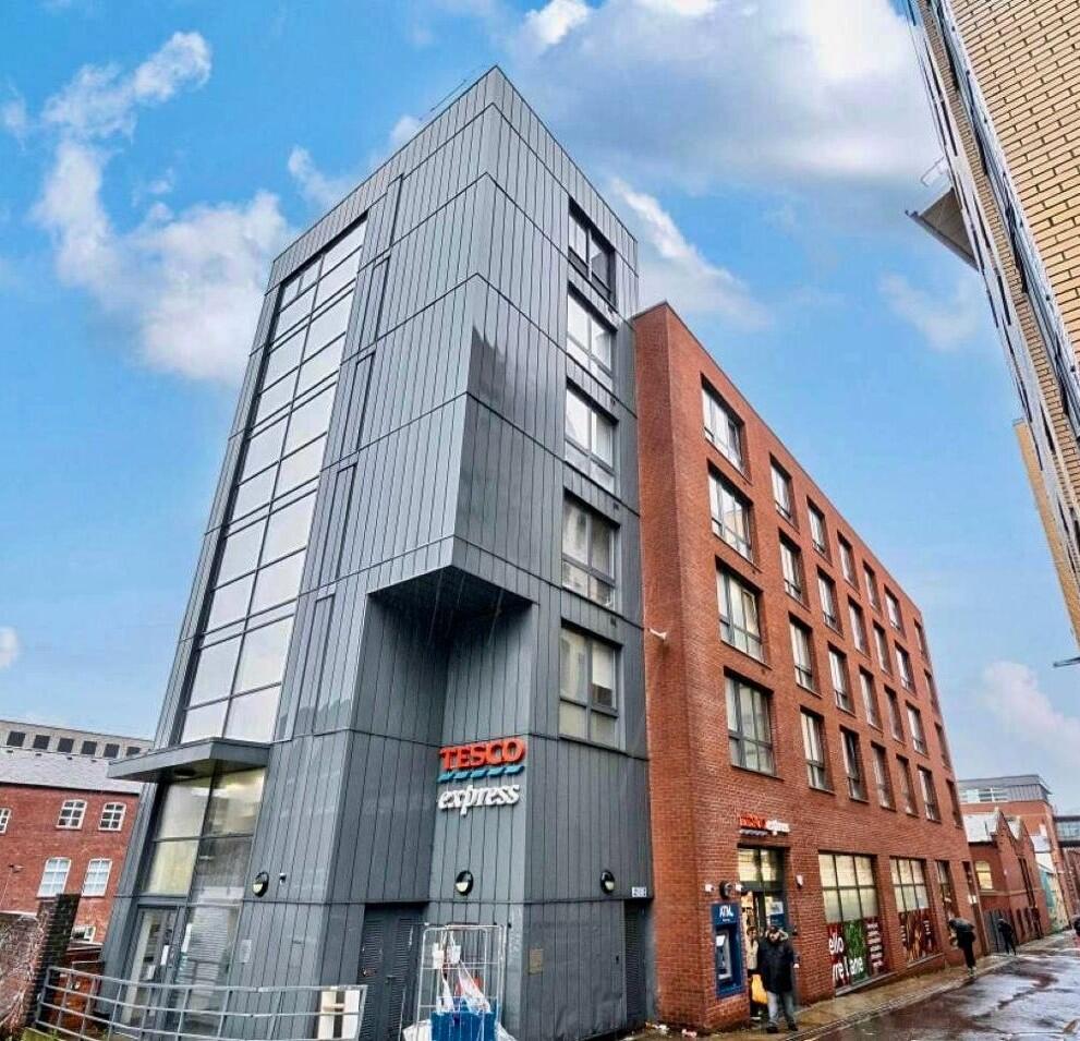 Main image of property: Flat. 211 Pearl Works, 2 Howard Lane, Sheffield, South Yorkshire S1 2FT