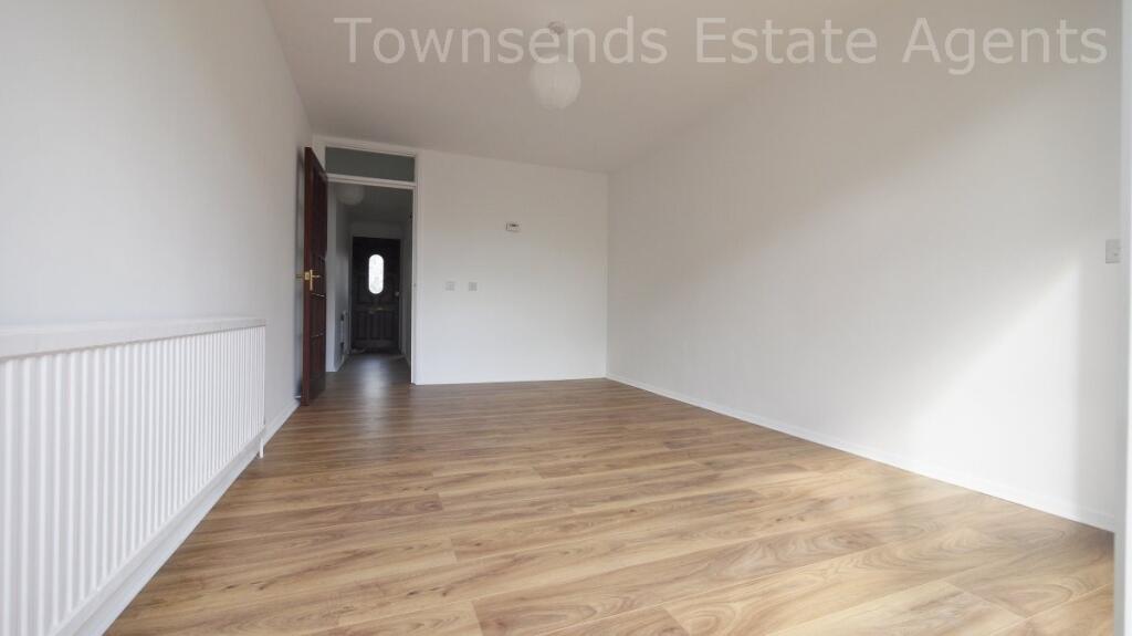 Apartment in Harrow - View 3