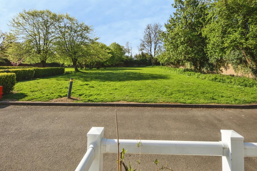 House in Solihull, Meriden - View 5