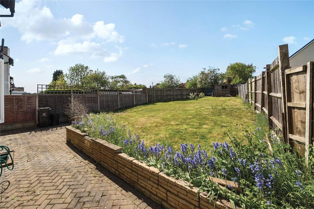 House in Orpington, Broom Hill, Ramsden - View 4