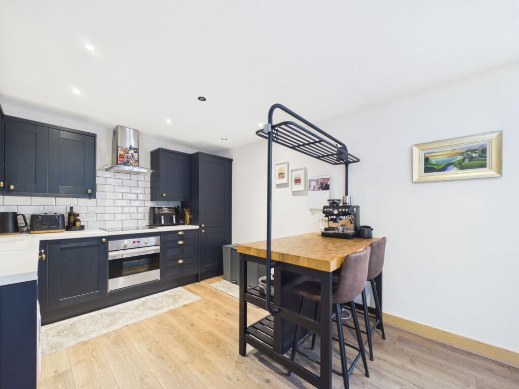 Apartment in Stevenage - View 5