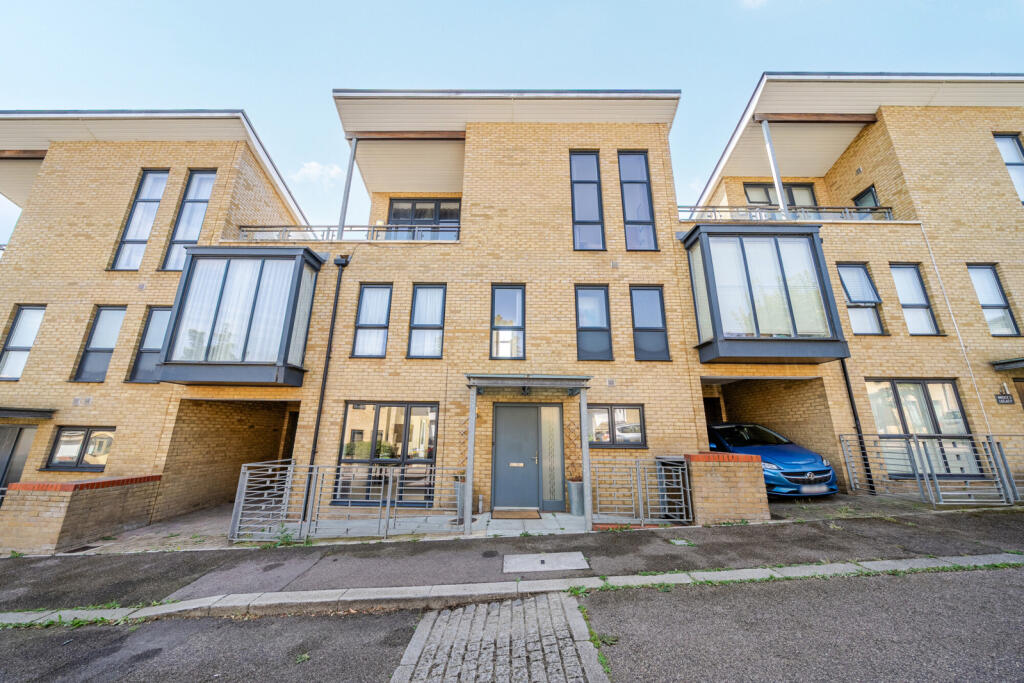 Main image of property: The Rise, Greenhithe, Kent