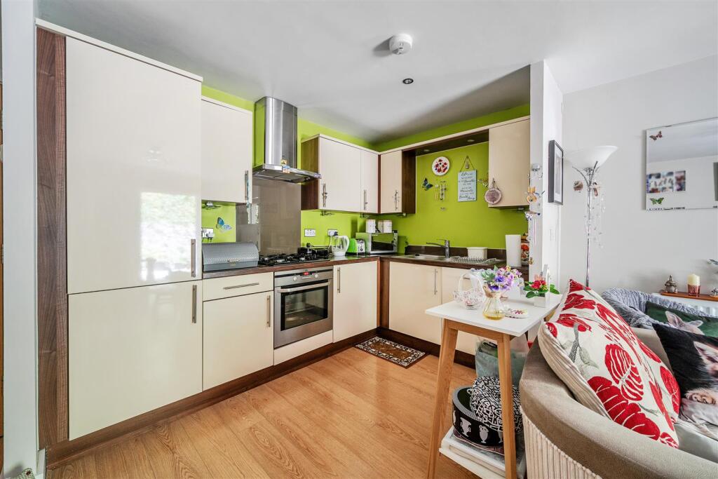 Apartment in Reading, Caversham - More