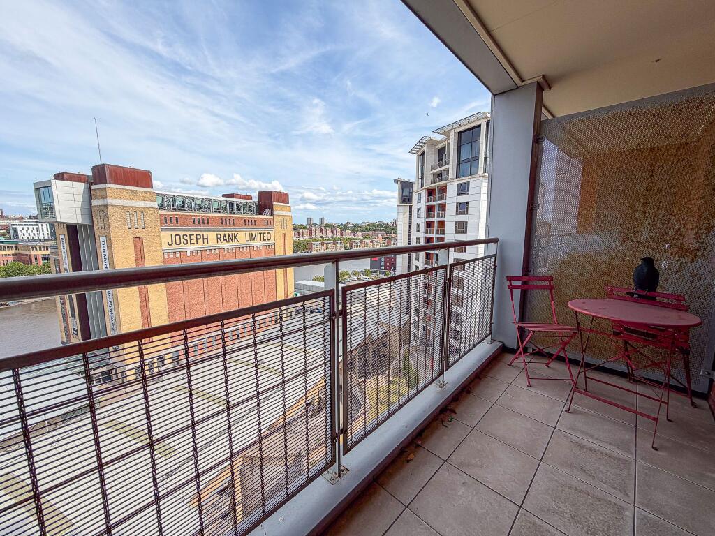 Apartment in Gateshead, North East - View 5