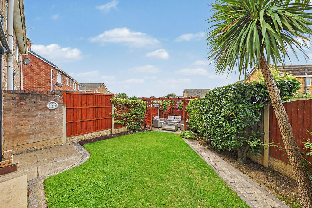 House in Chesterfield, Derbyshire - View 4