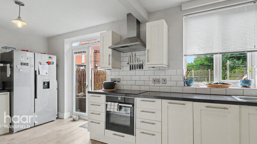 House in Bolsover, Shirebrook - View 2
