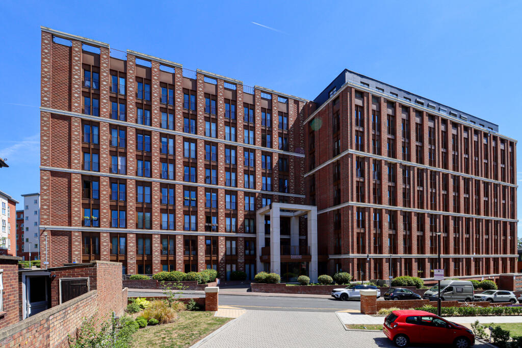 Main image of property: Grosvenor Road, St. Albans, AL1
