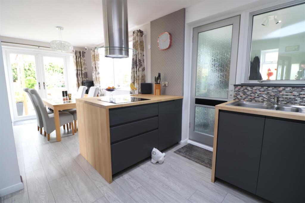 Tyning Close, Trowbridge - View 6