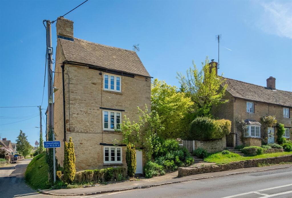 Main image of property: Oxford Road, Enstone, Chipping Norton