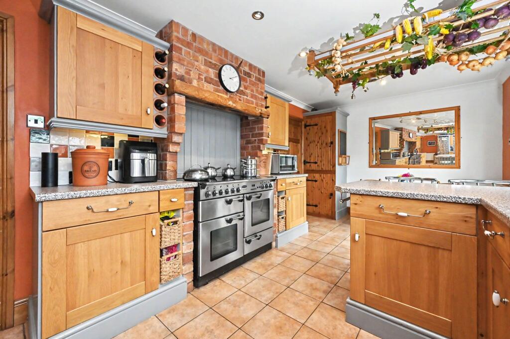House in Stafford, Eccleshall - View 5