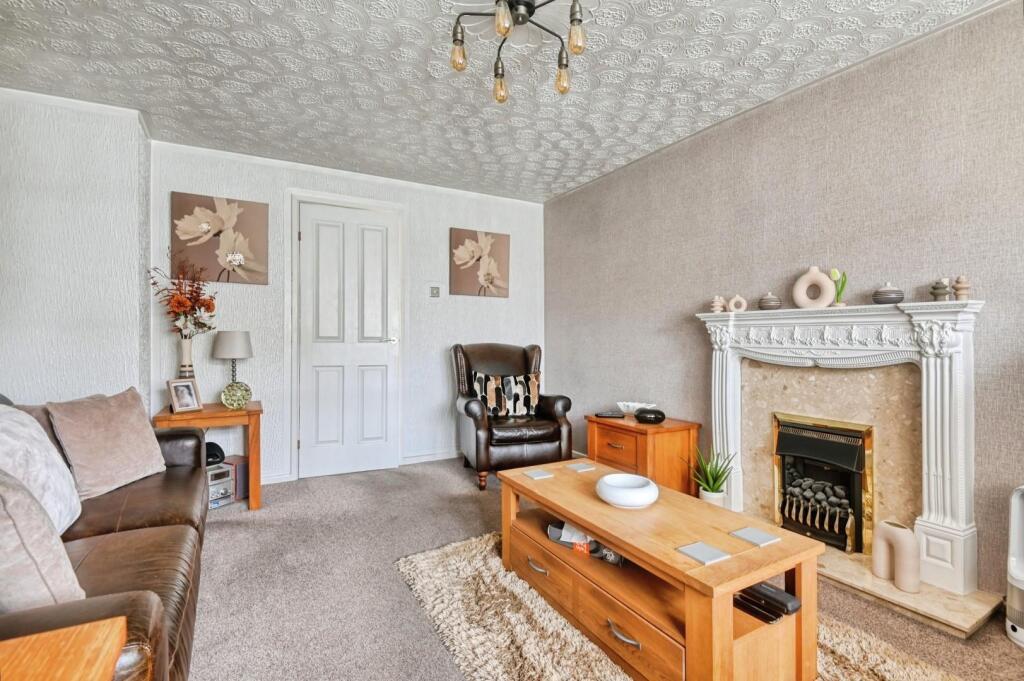 House in Tamworth, Stonydelph - View 3