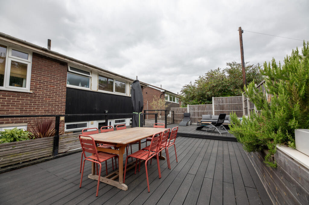 Apartment in Southend-on-Sea, Leigh-on-Sea - View 4