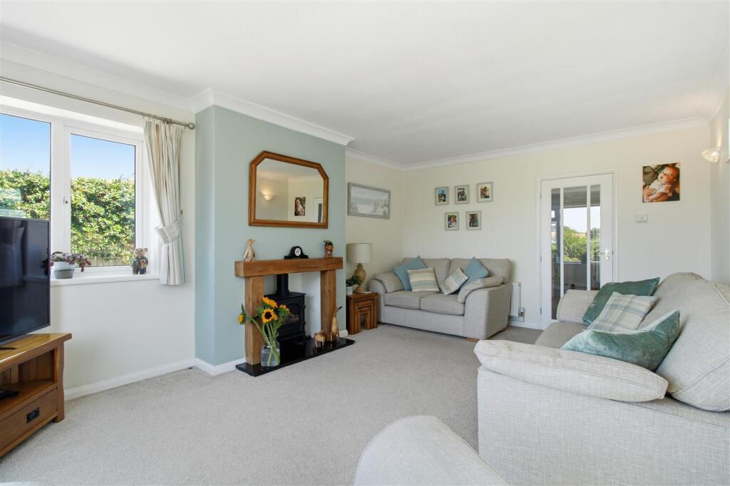 Tudor Close, Seaford photo 5