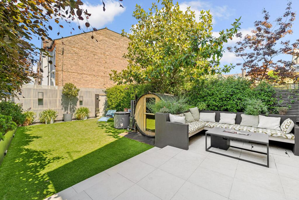 House in London, Balham - View 4
