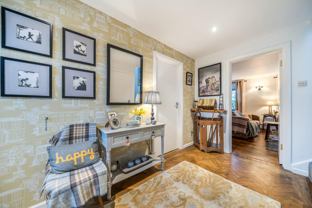 The Glebe, Chislehurst photo 2
