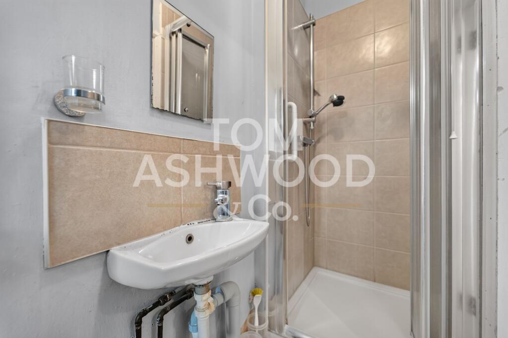 House in Ilford - More