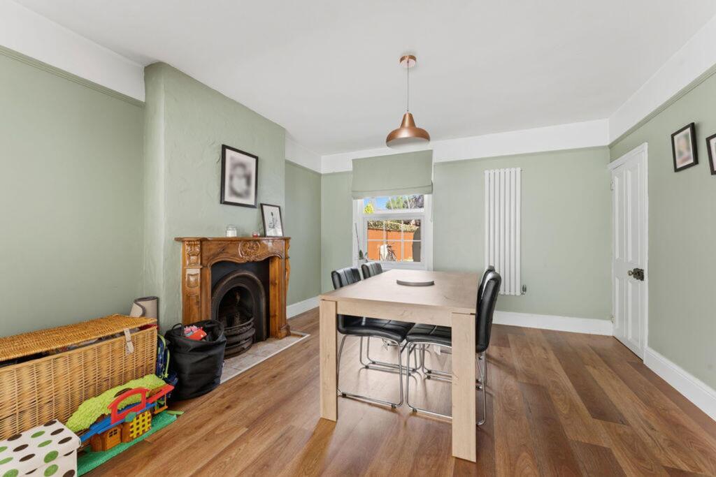 House in Leicester - View 2