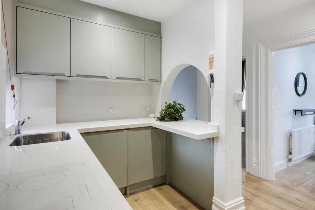 Apartment in Tonbridge - View 5