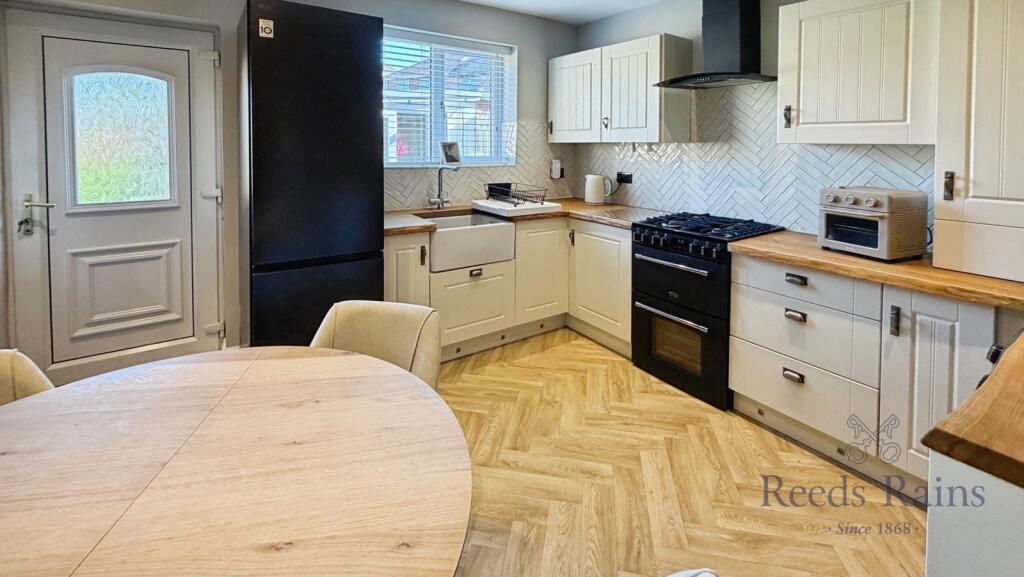 House in Durham - View 5