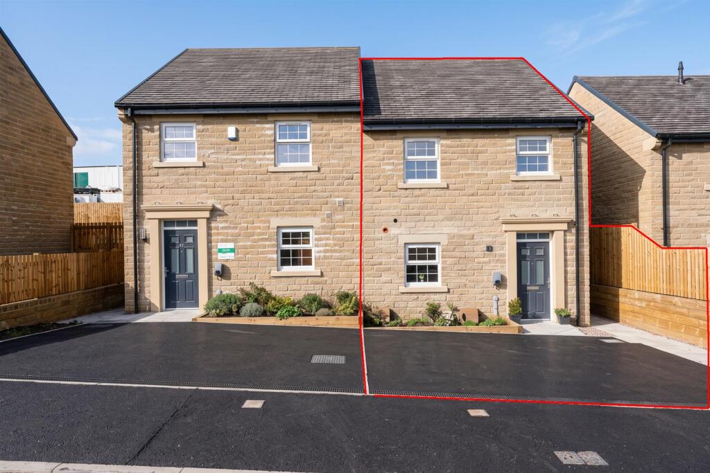 3-bed semi-detached on Plot 11 - The Meadows, Holmbridge HD9, £359,995