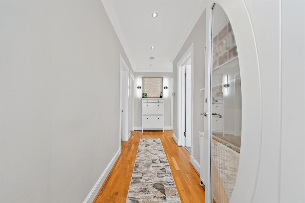 House in Rutherglen, Bankhead - View 2