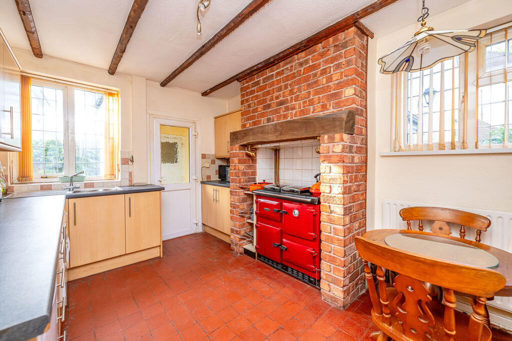 House in Wolverhampton, Tettenhall - View 5