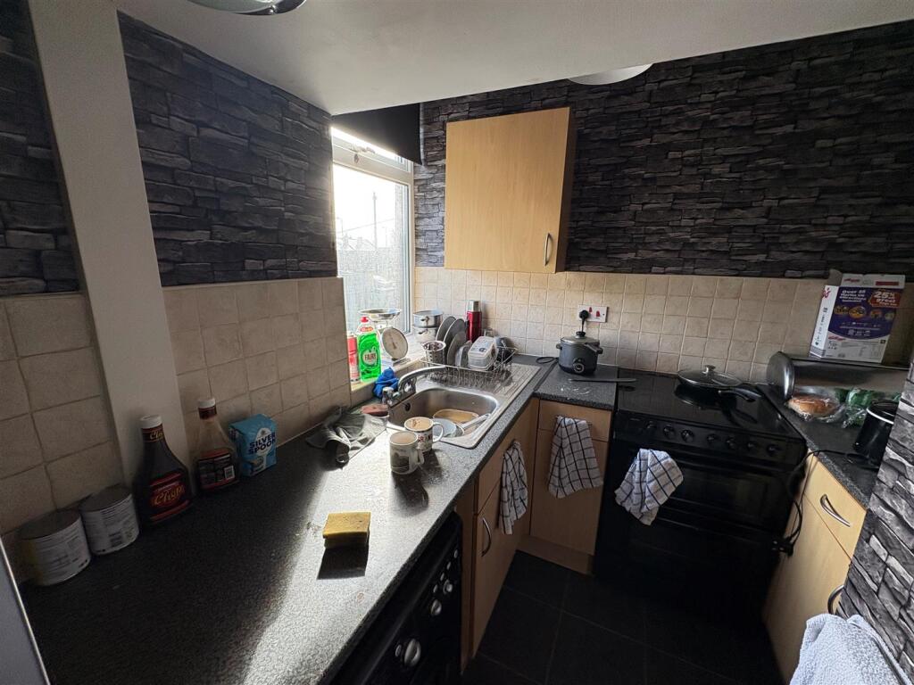 Additional image 3 of Wilson Road, Wyke, Bradford