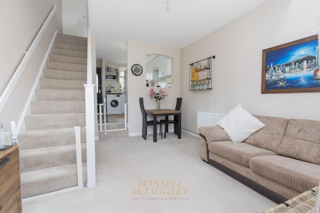 House in Crawley, Worth - View 5