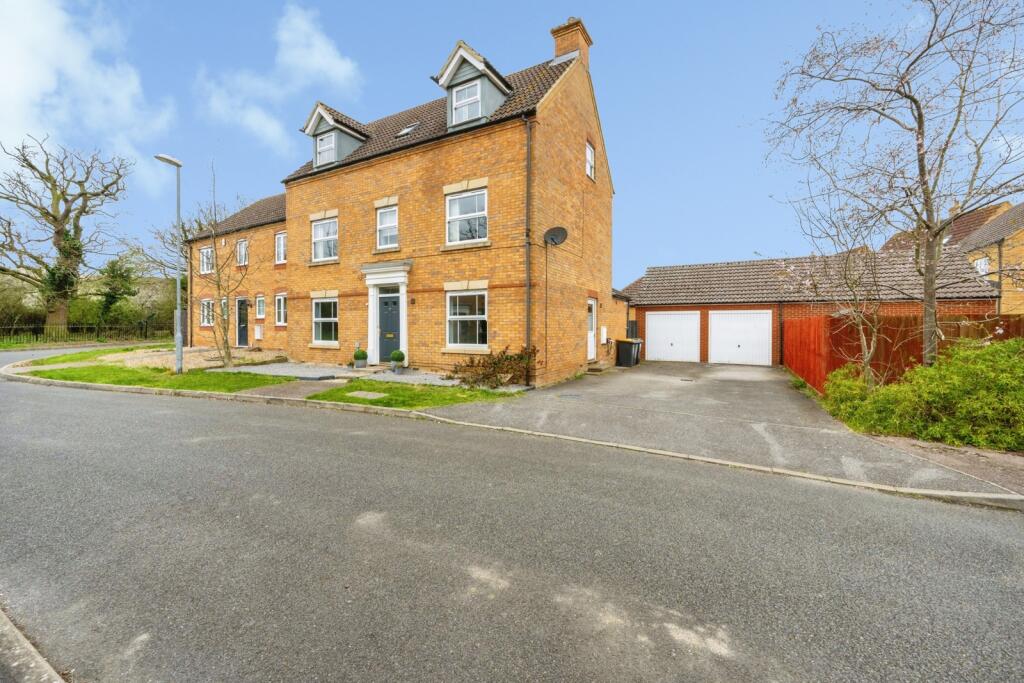 Main image of property: Gala Close, Bedford, Bedfordshire, MK41