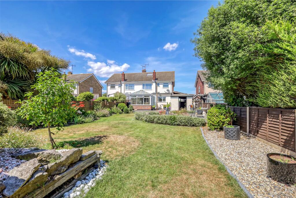 Southend Road, Great Wakering, Southend-on-Sea, Essex, SS3 photo 3