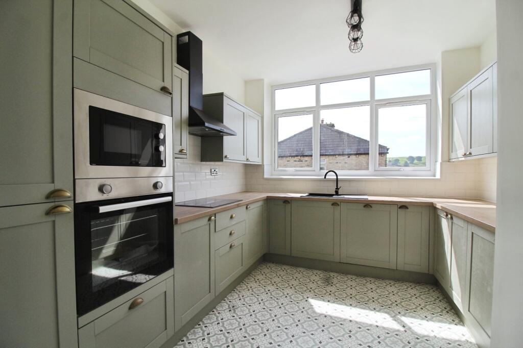 Keighley Road, Colne, Lancashire, BB8 - View 3