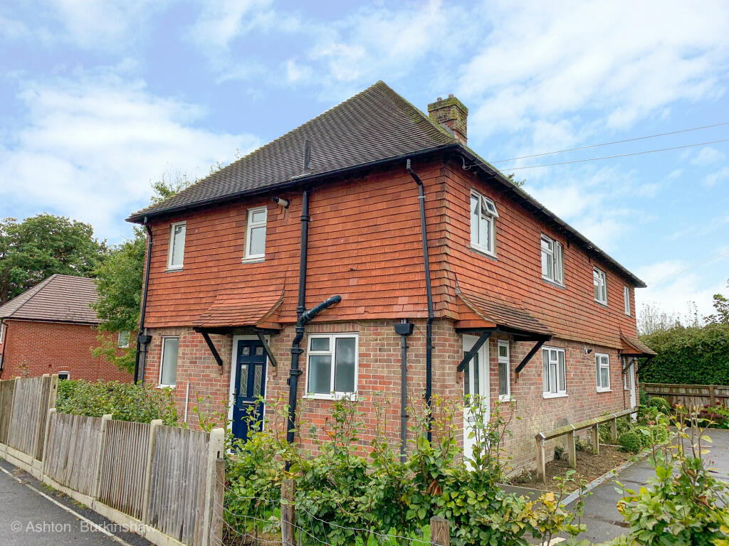 Main image of property: Southmead Close, Mayfield