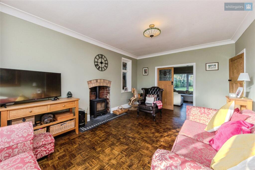 Crewe Road, Wistaston, Crewe, Cheshire, CW2 photo 4