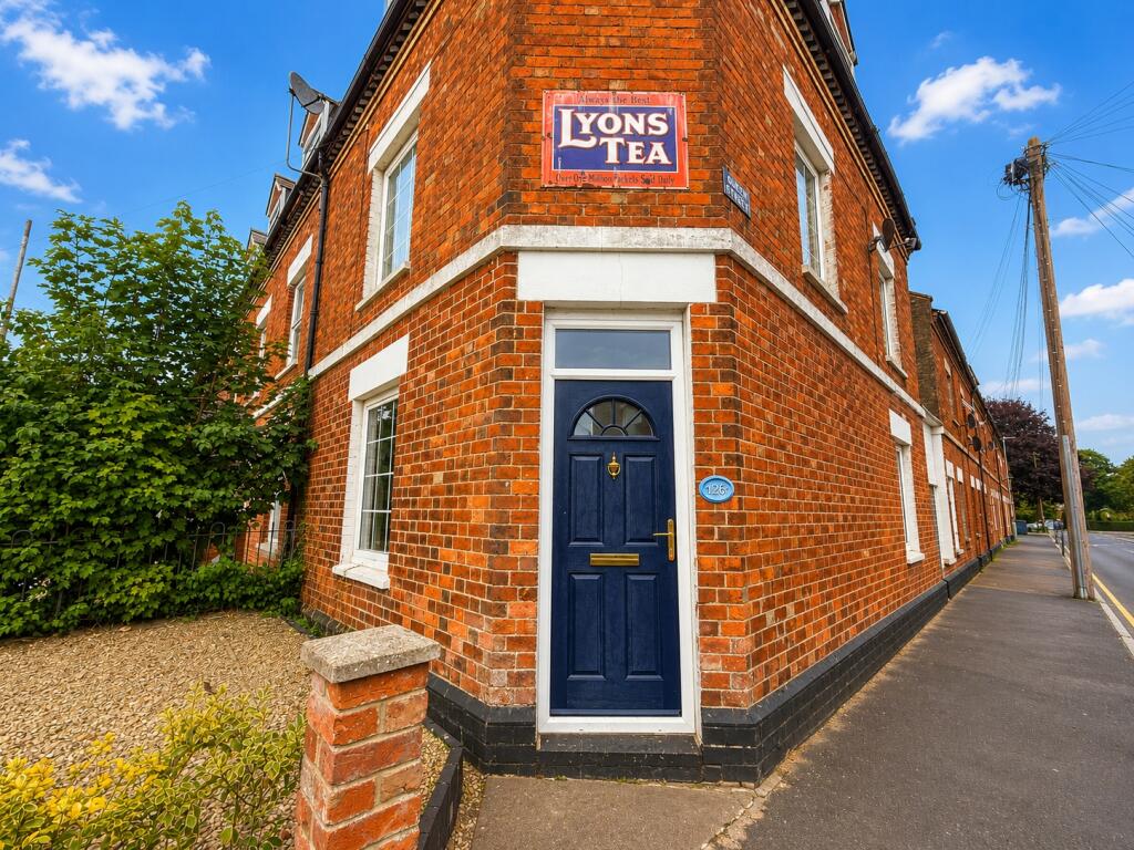 Main image of property: Victoria Road, Cirencester, Gloucestershire, GL7