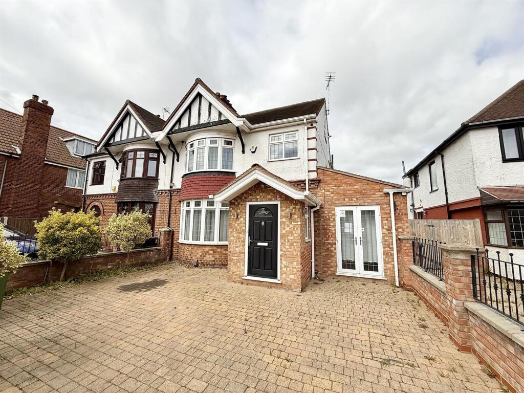 Main image of property: Blake Road, Great Yarmouth