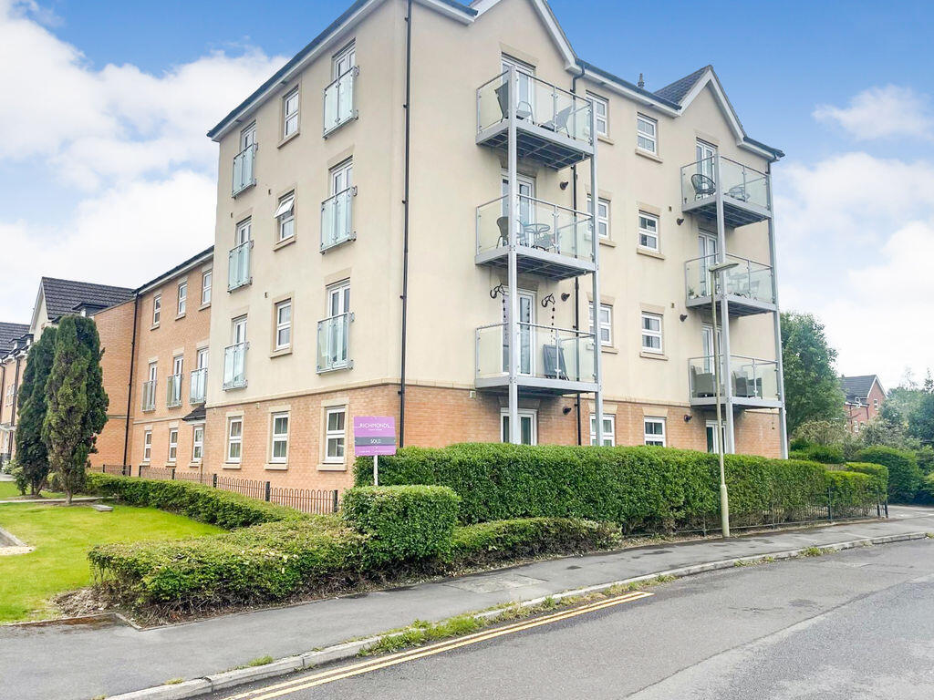Main image of property: White's Way, Hedge End, SO30