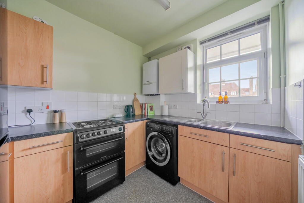 Apartment in London - More