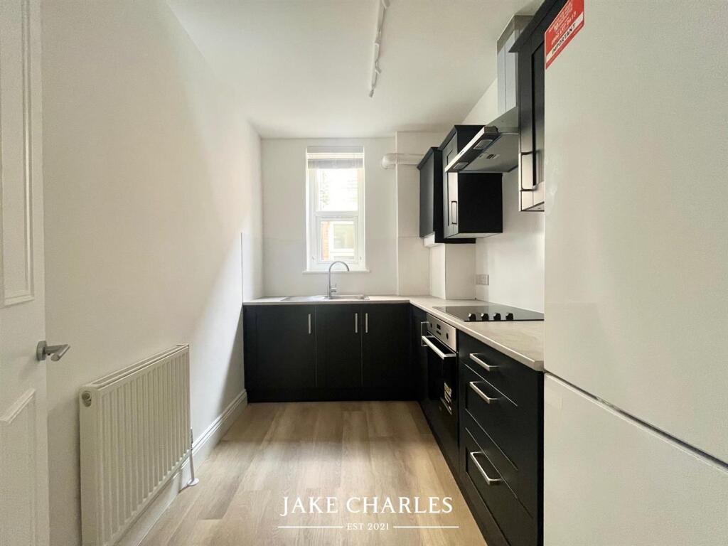 Main image of property: High Street, London