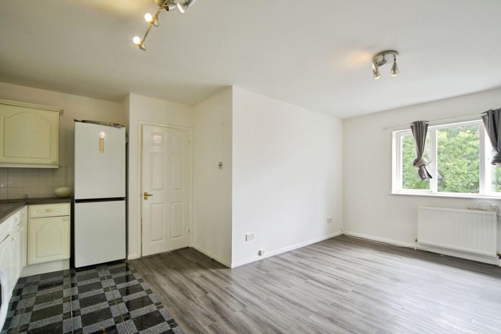 Apartment in London - More