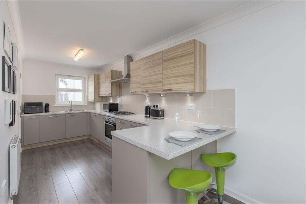 House in Edinburgh, Bughtlin, East Craigs - View 2