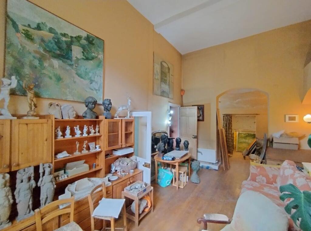 House in London - View 4