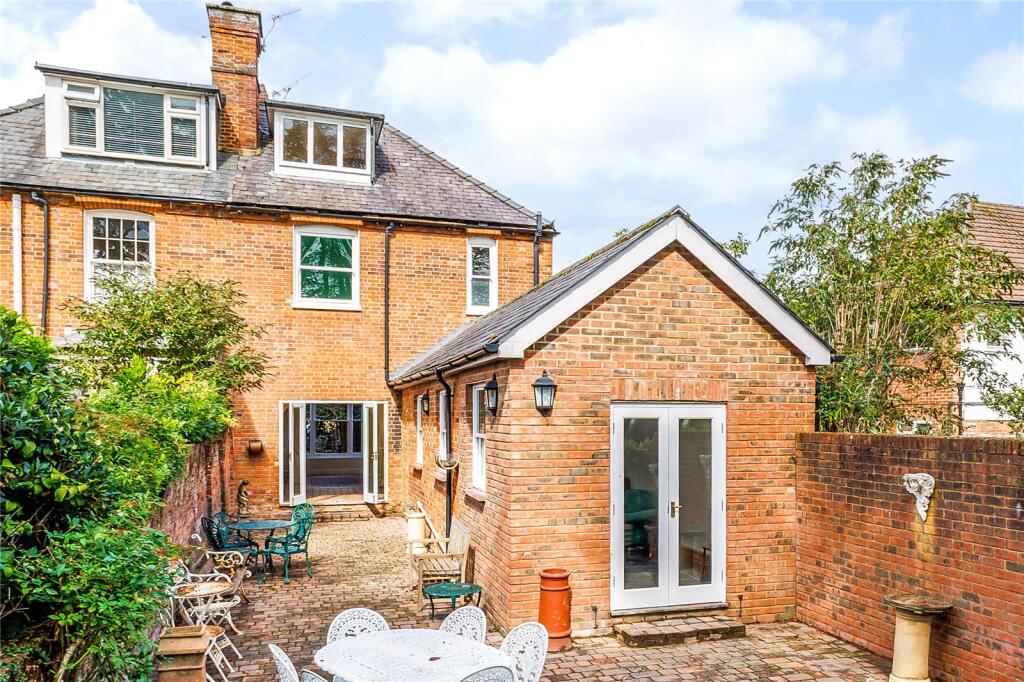 Main image of property: Beaumont Rise, Marlow, Buckinghamshire, SL7
