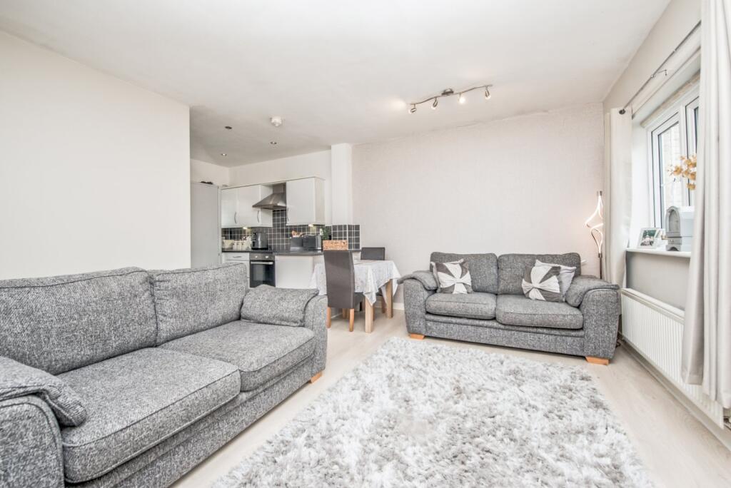Apartment in Wakefield - View 4