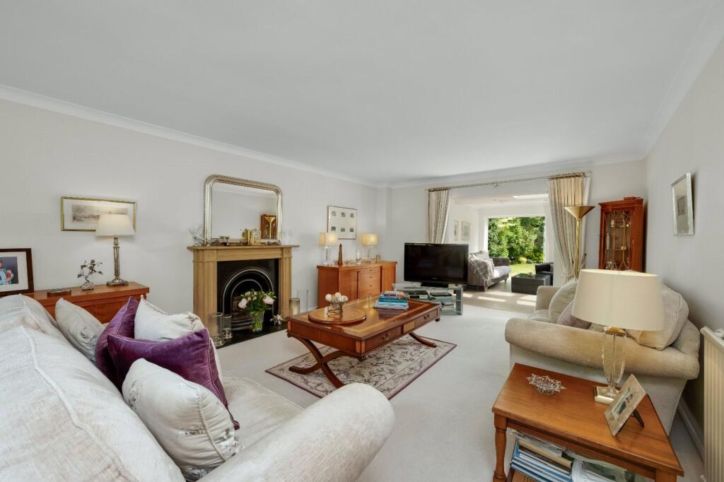 Meadway, Esher, Surrey, KT10 – pohled 5