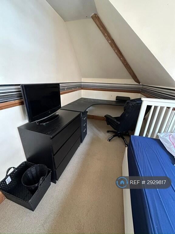 1 bedroom house share for rent